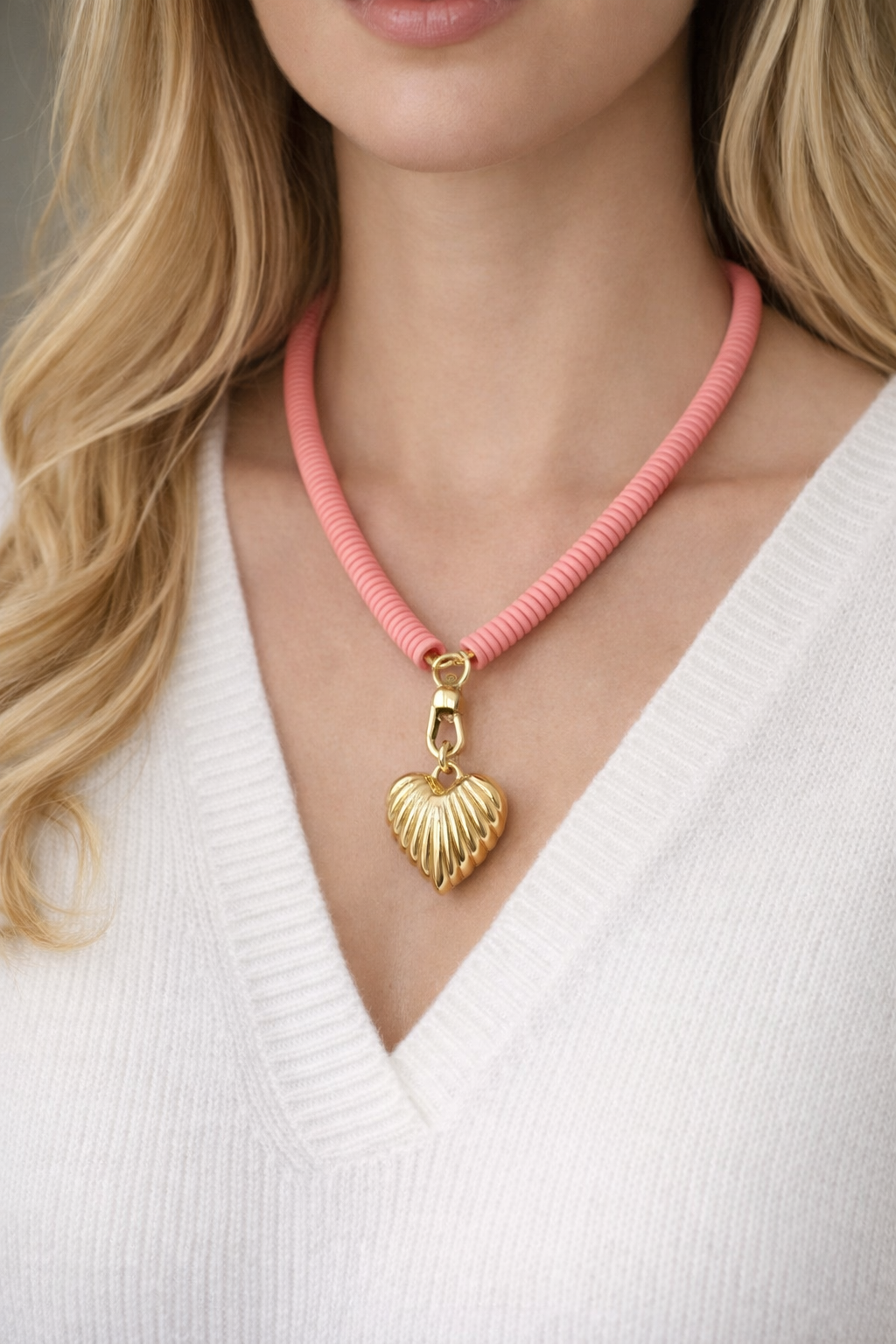 Pink Agate Bead with Puffy Gold Fluted Heart Pendant