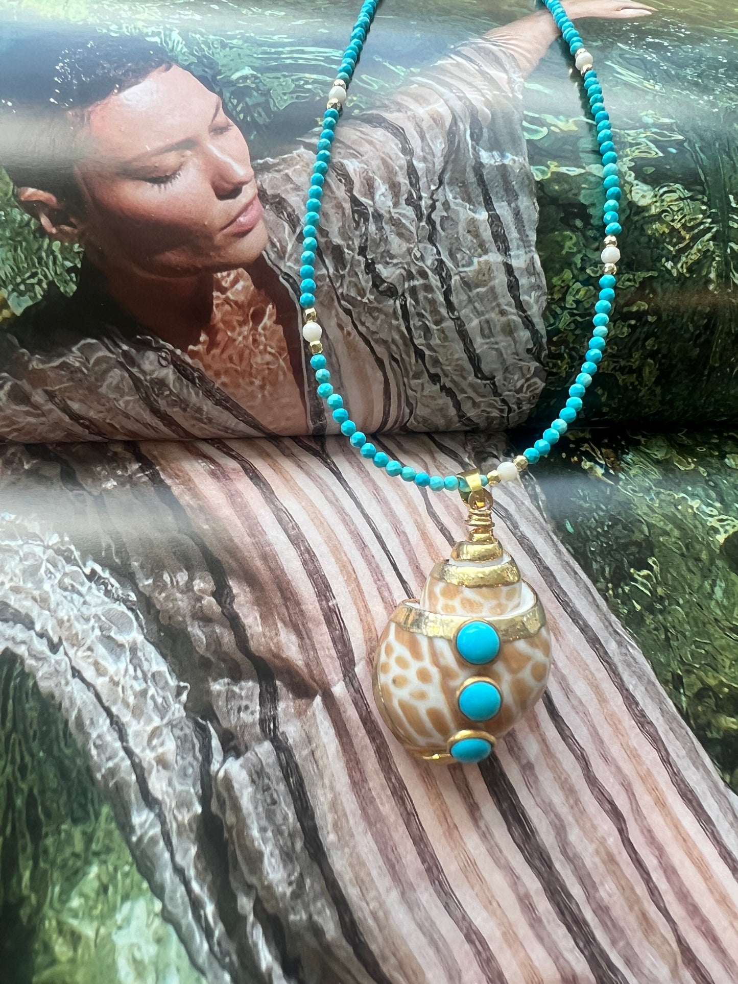 Large Shell Pendant Necklace