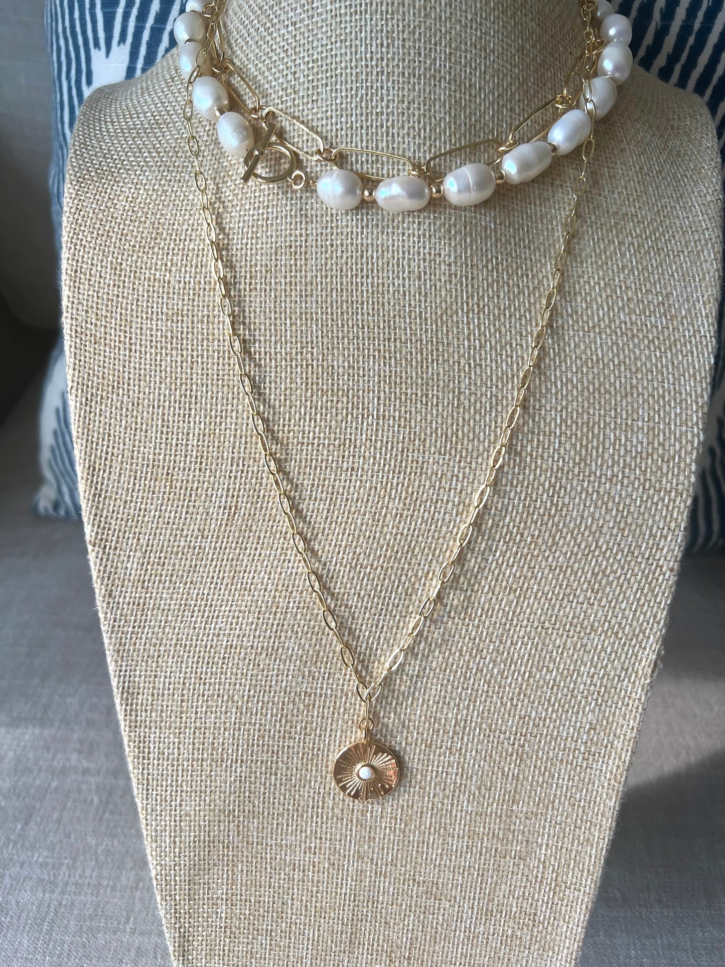 Freshwater Pearl Toggle Necklace