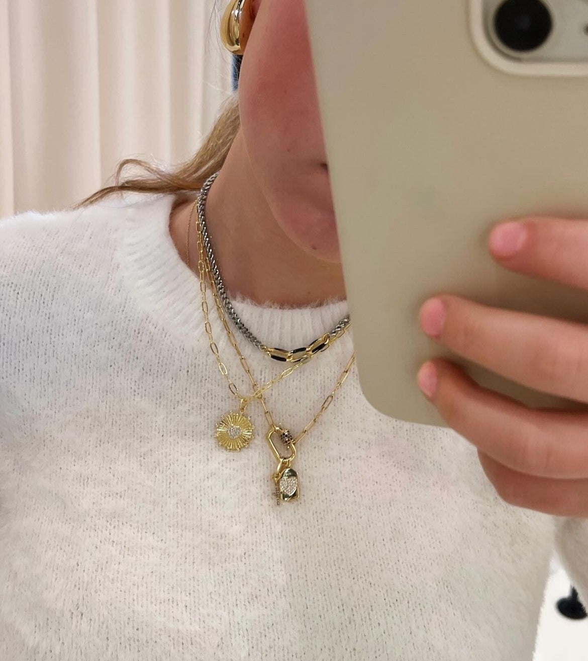 Fluted Heart Circle Pendant Necklace